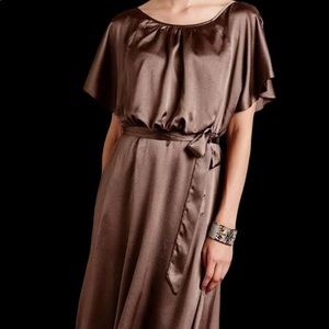 Beautiful dress HD in Paris size 4 🌹😏❤️❤️❤️❤️